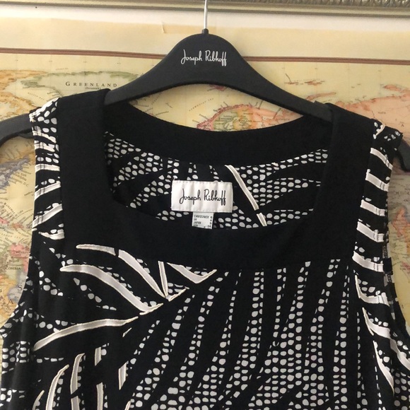 Printed shift dress. - Picture 4 of 5